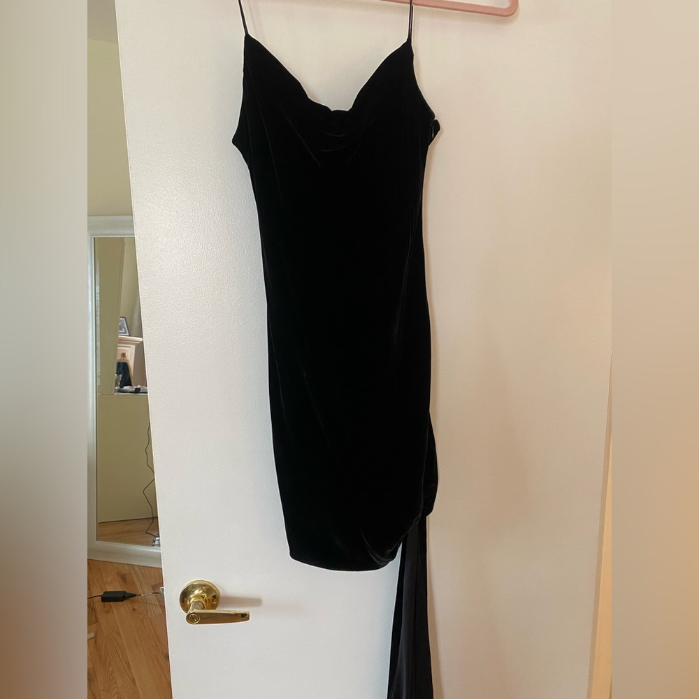 CINQ A SEPT RARE Ryder Mini Black Velvet Cowl Dress with Dramatic Side Tie SZ 4